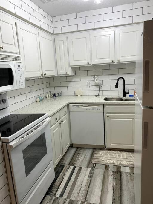 Fullyrenovated 1 Min Walk2 Beach.5Min To Peir Park Panama City Beach Eksteriør bilde